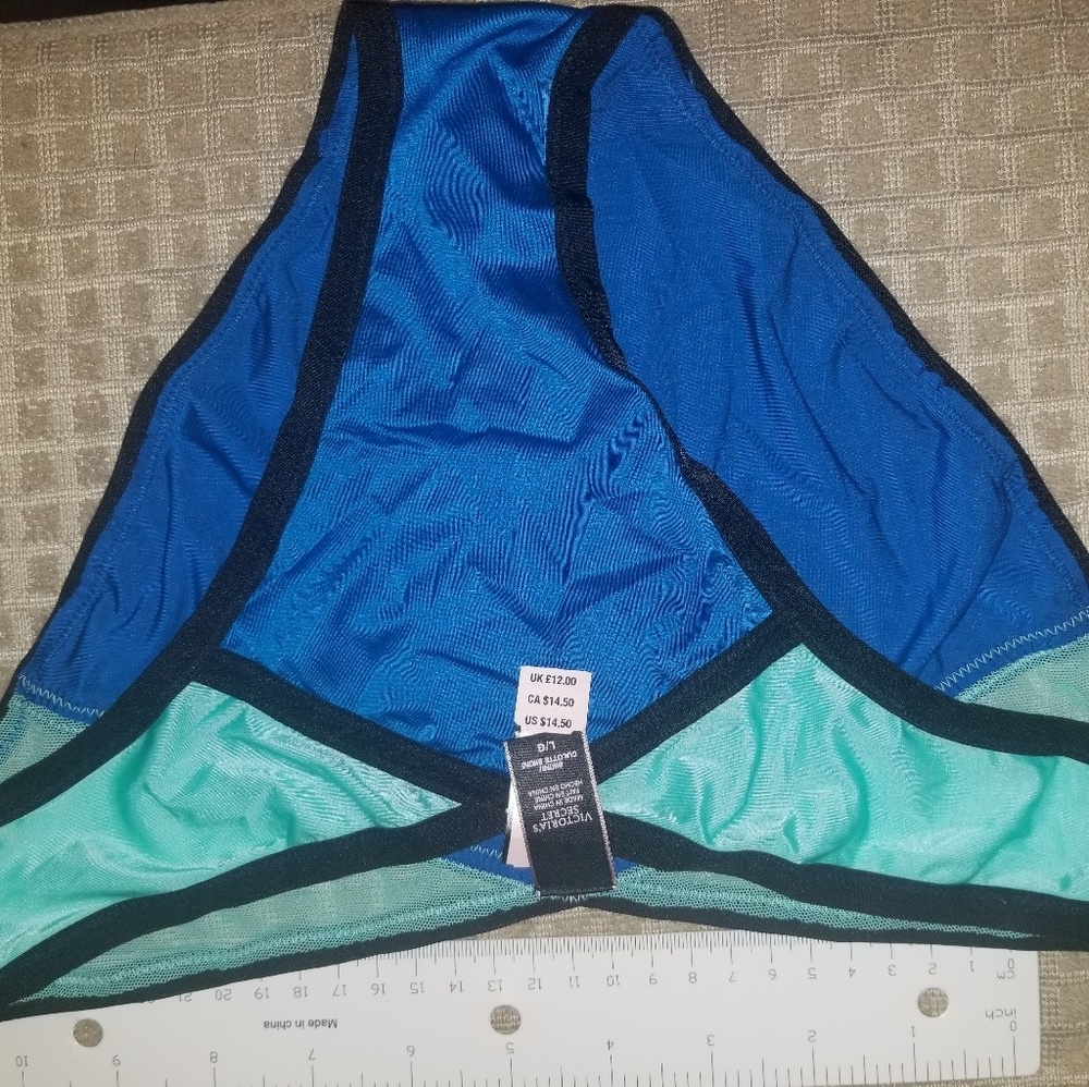 Bikini panties